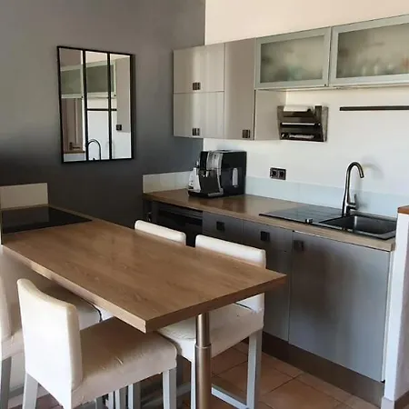 Mazet Provencal Avec Vue Golf Apartment *